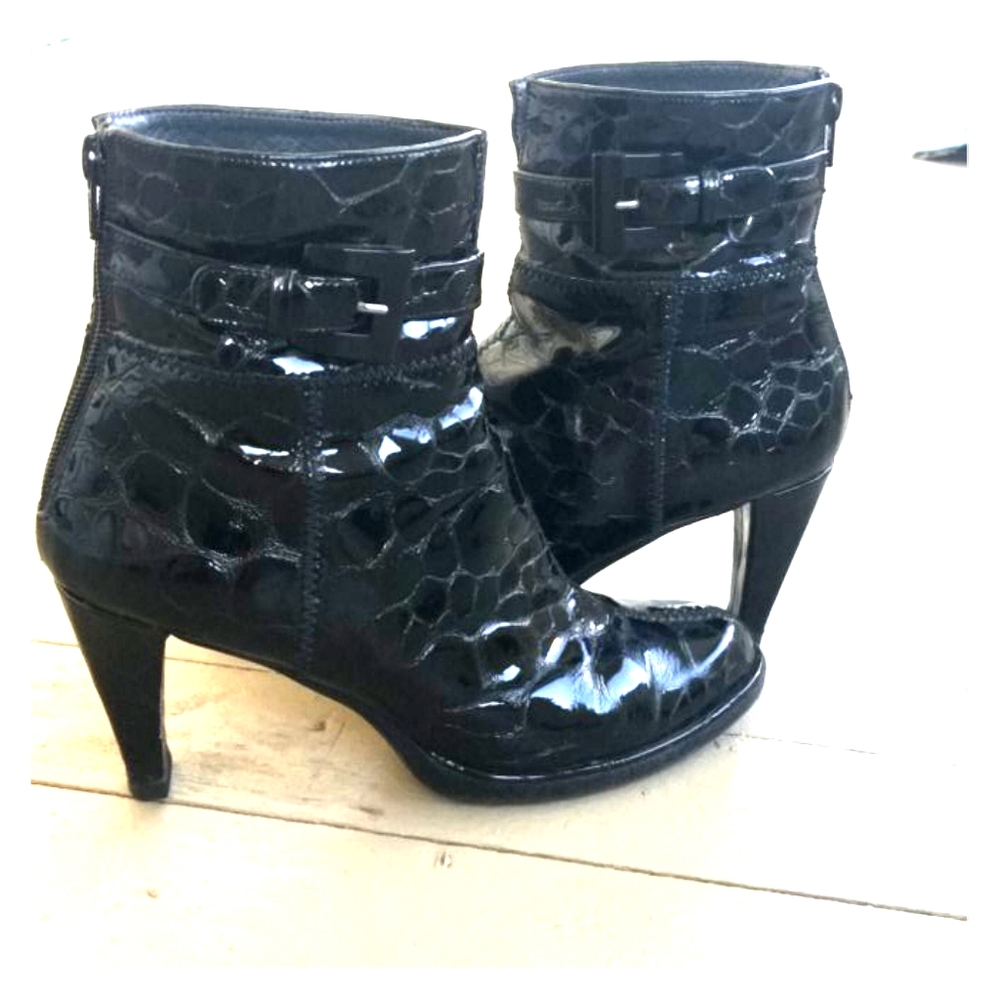 Stuart Weitzman Crocodile Patent Leather Booties